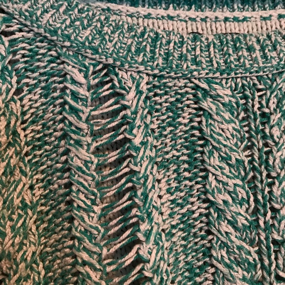 two tone blue american eagle sweater - Picture 3 of 7